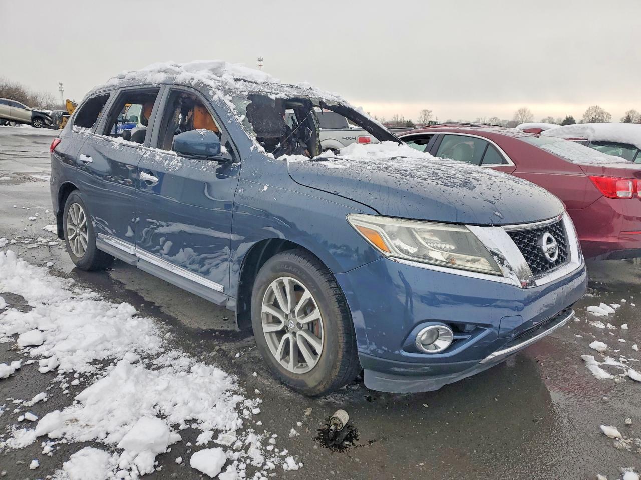 2013 NISSAN PATHFINDER S photo 4
