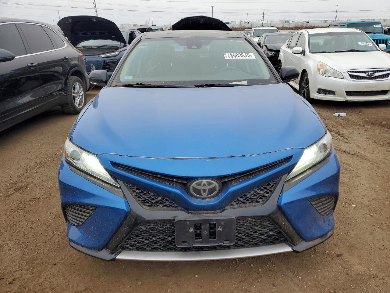 2019 TOYOTA CAMRY XSE photo 5