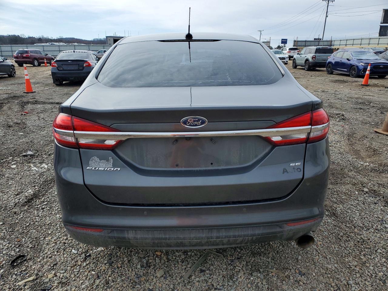2017 FORD FUSION SE photo 16