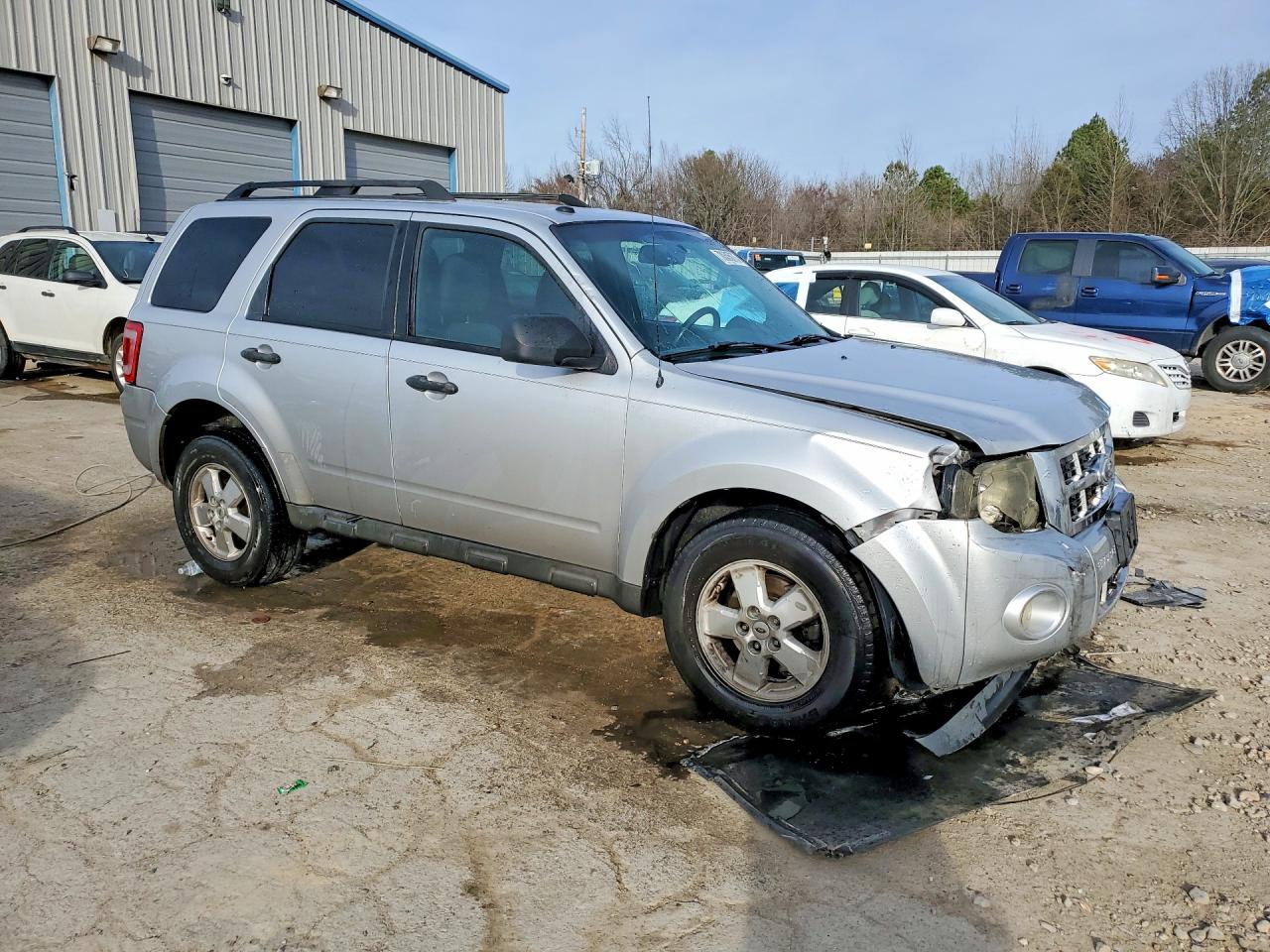2011 FORD ESCAPE XLT photo 7