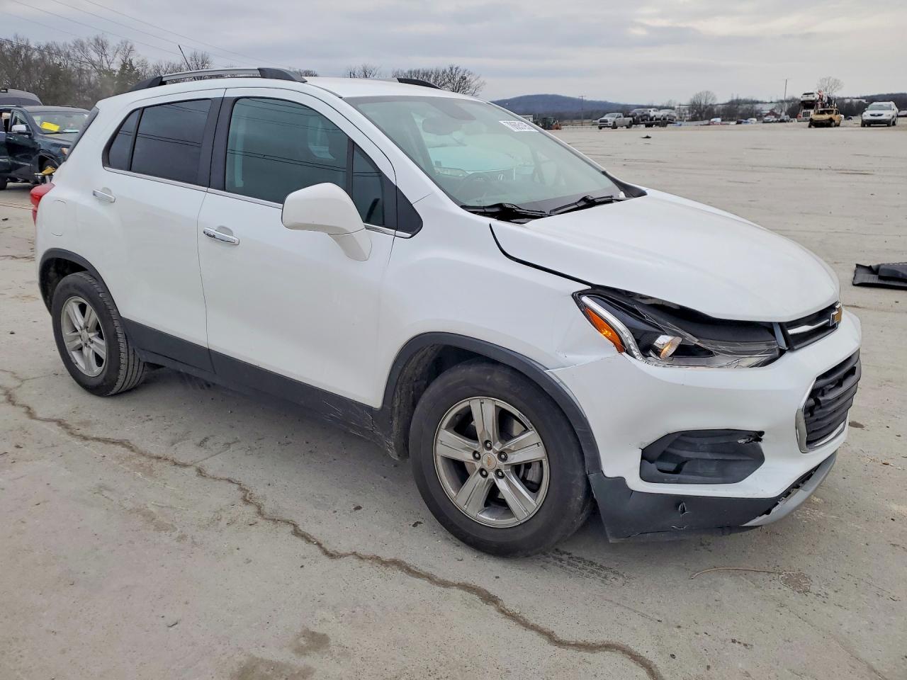 2019 CHEVROLET TRAX 1LT photo 4