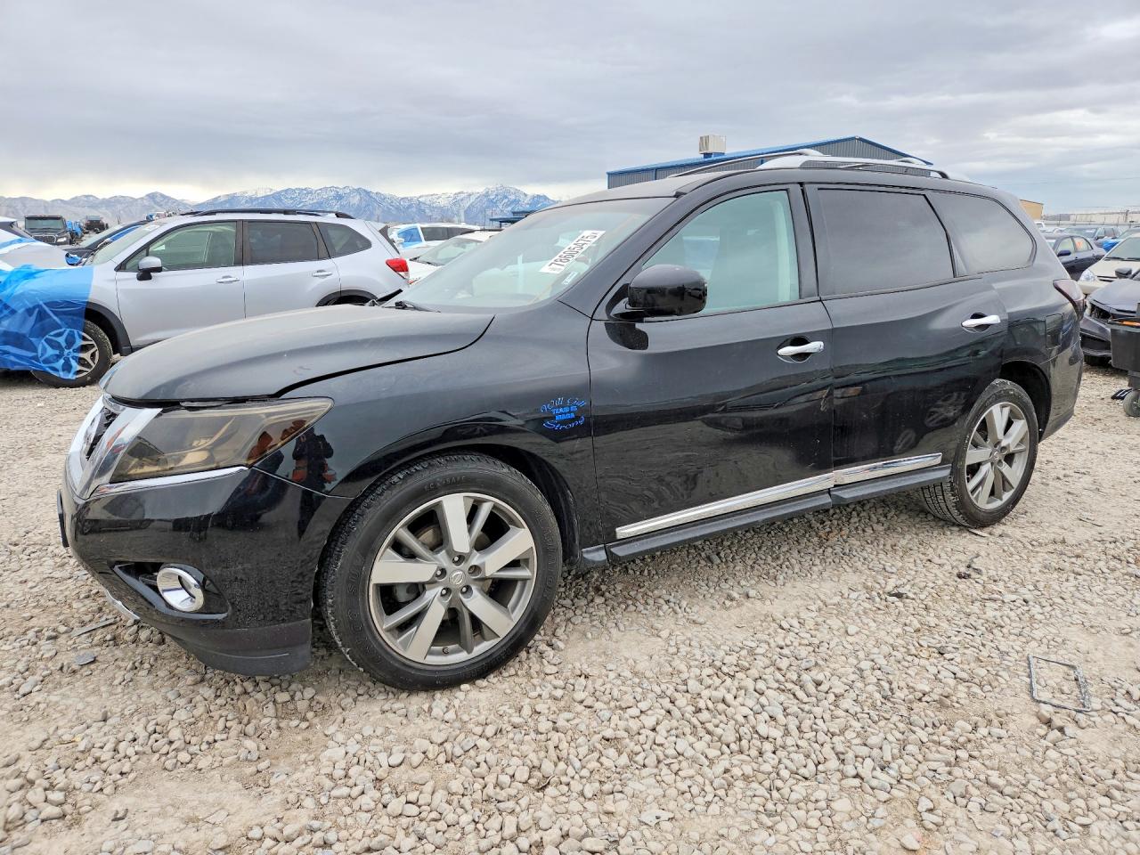 2013 NISSAN PATHFINDER