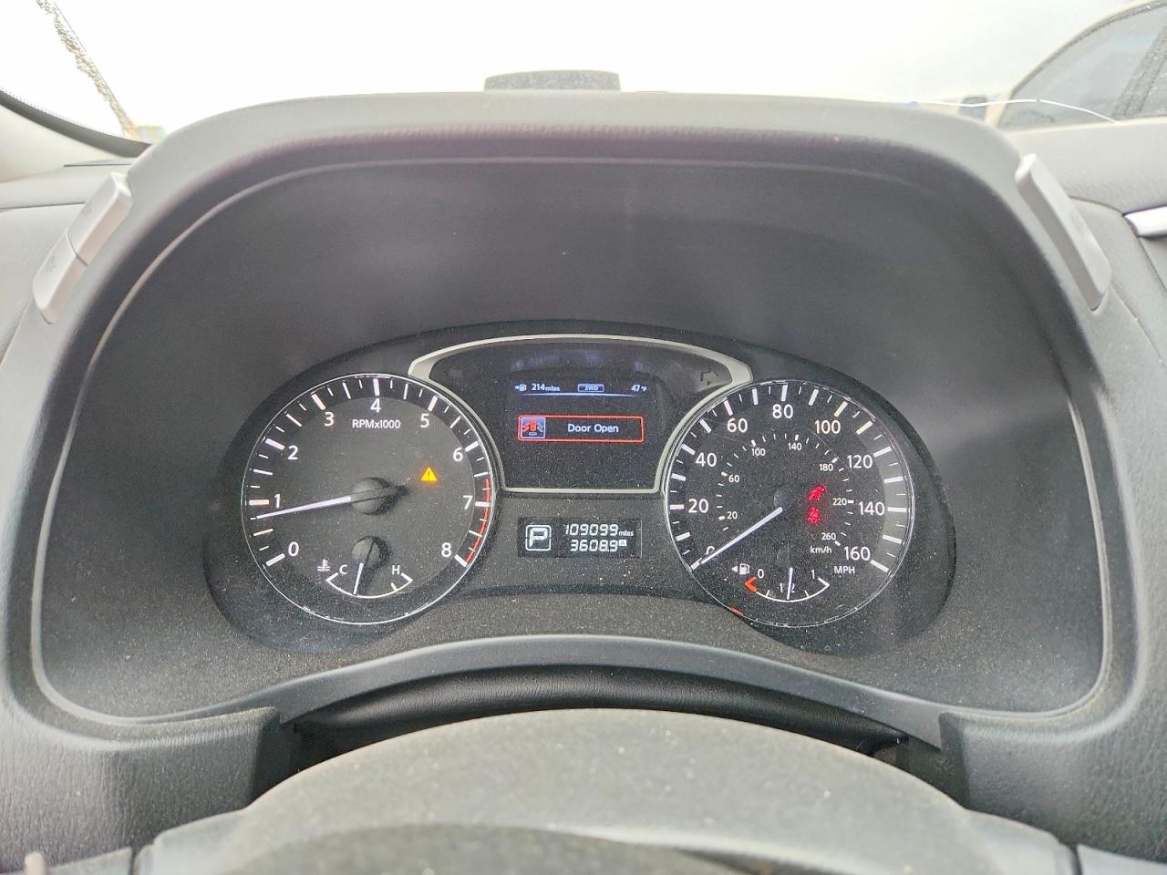 2013 NISSAN PATHFINDER S photo 25