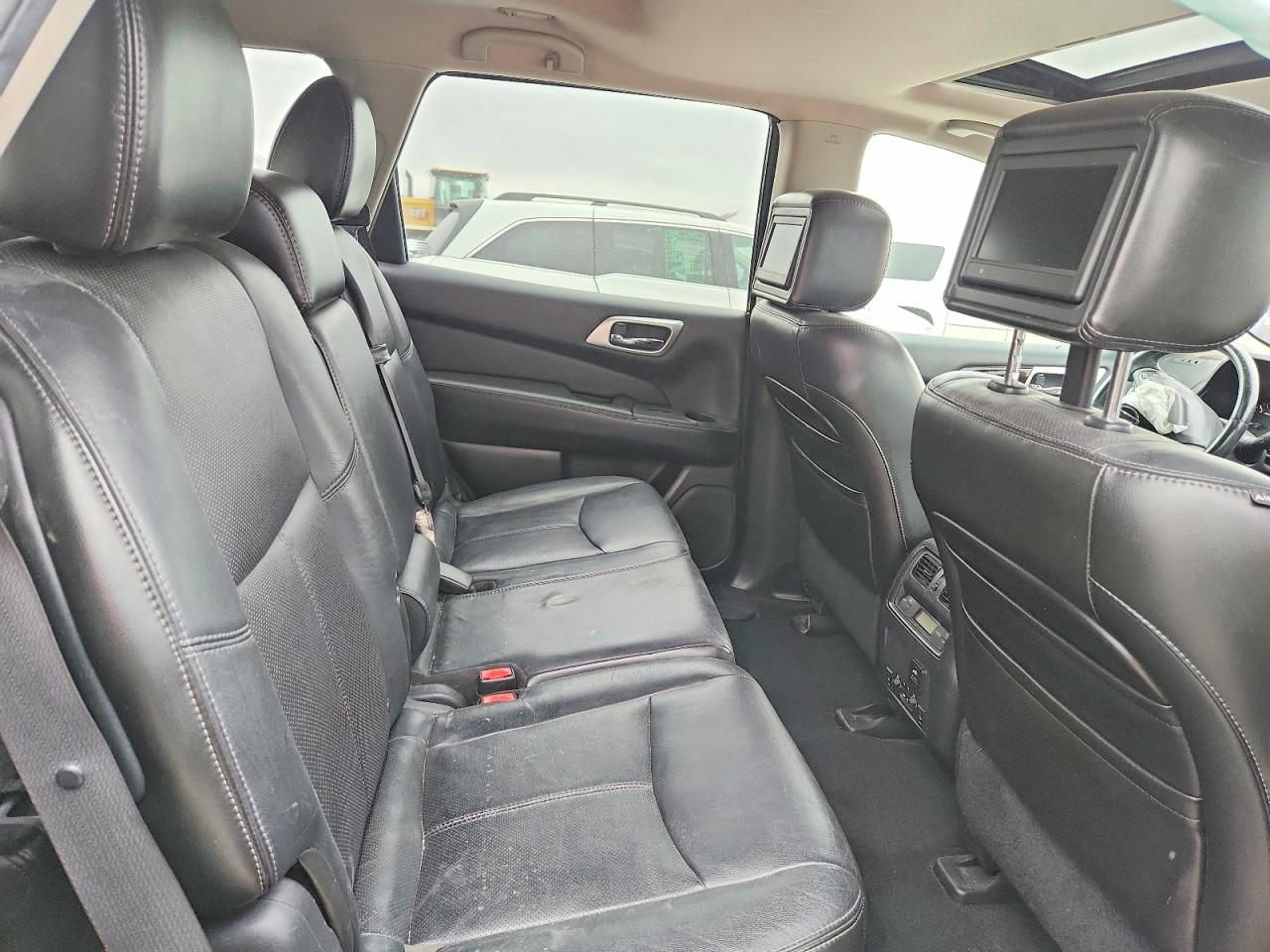 2013 NISSAN PATHFINDER S photo 31