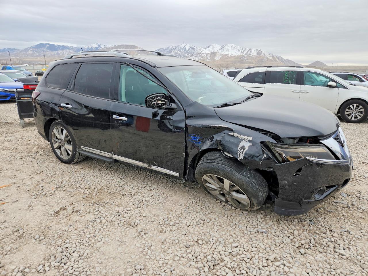 2013 NISSAN PATHFINDER S photo 10