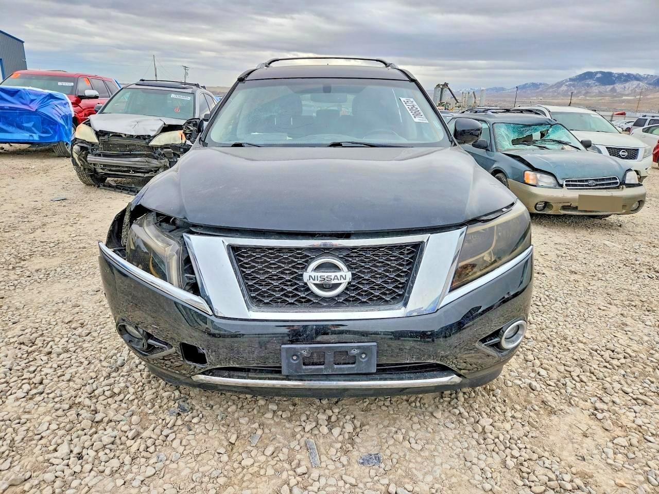 2013 NISSAN PATHFINDER S photo 13