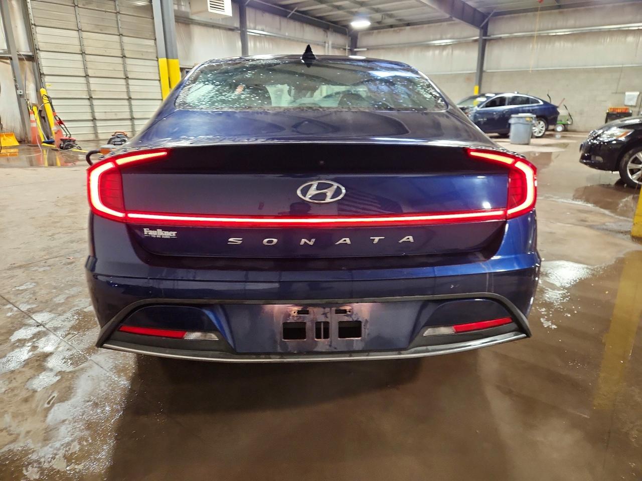 2020 HYUNDAI SONATA SE photo 11
