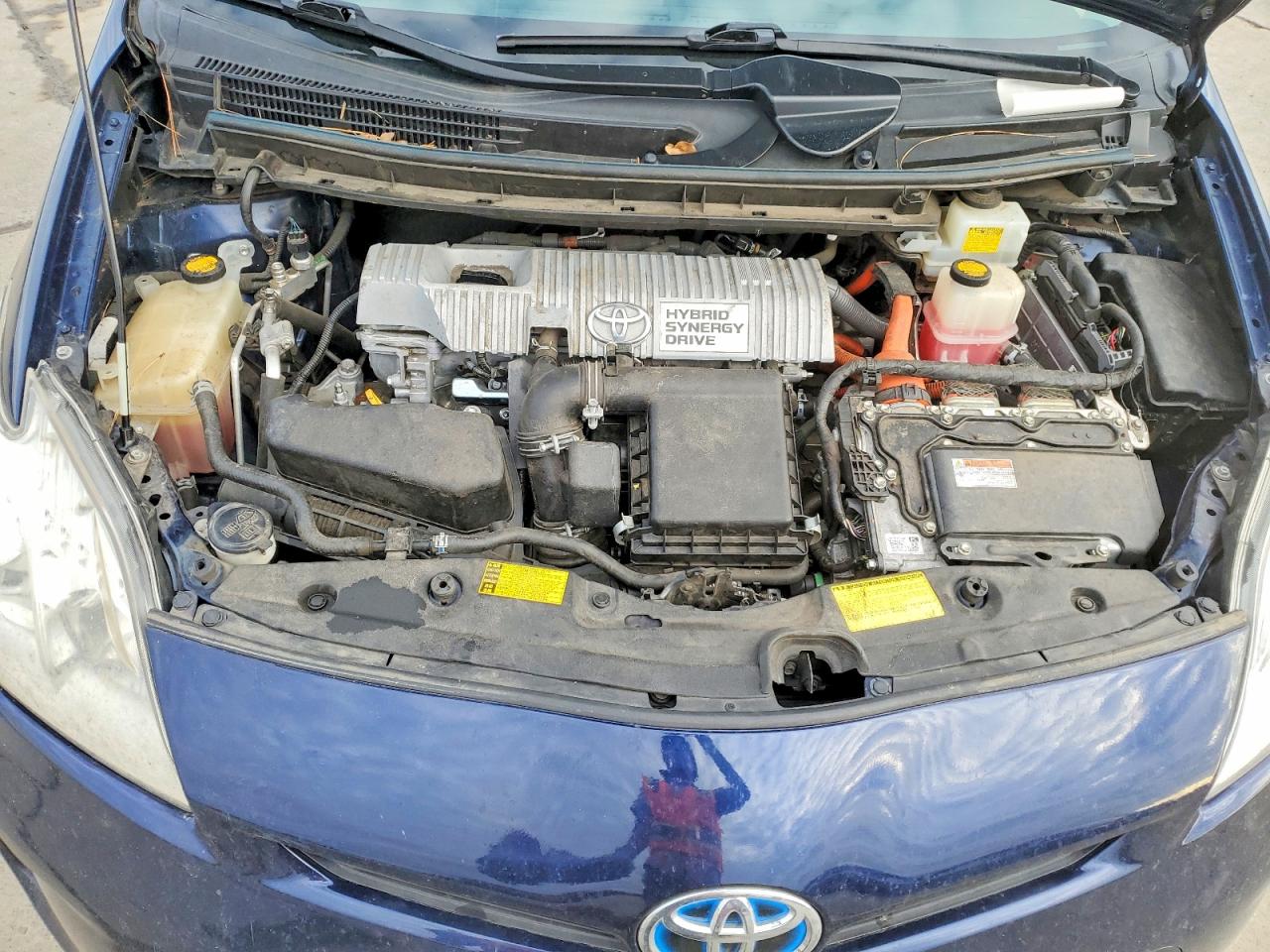 2013 TOYOTA PRIUS photo 11