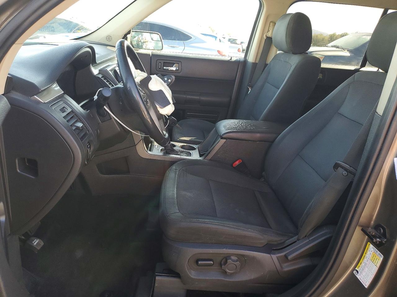 2014 FORD FLEX SE photo 19
