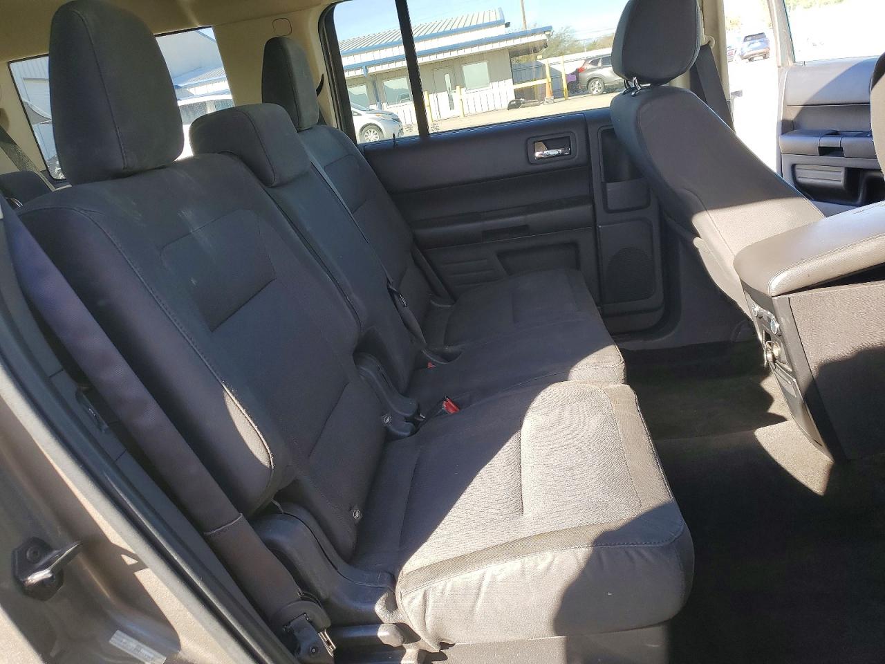 2014 FORD FLEX SE photo 31