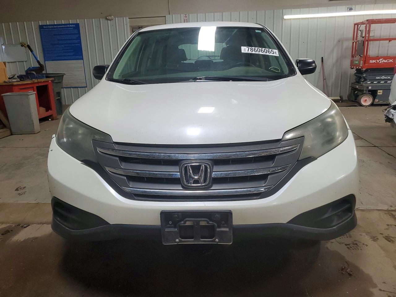 2014 HONDA CR-V LX photo 13