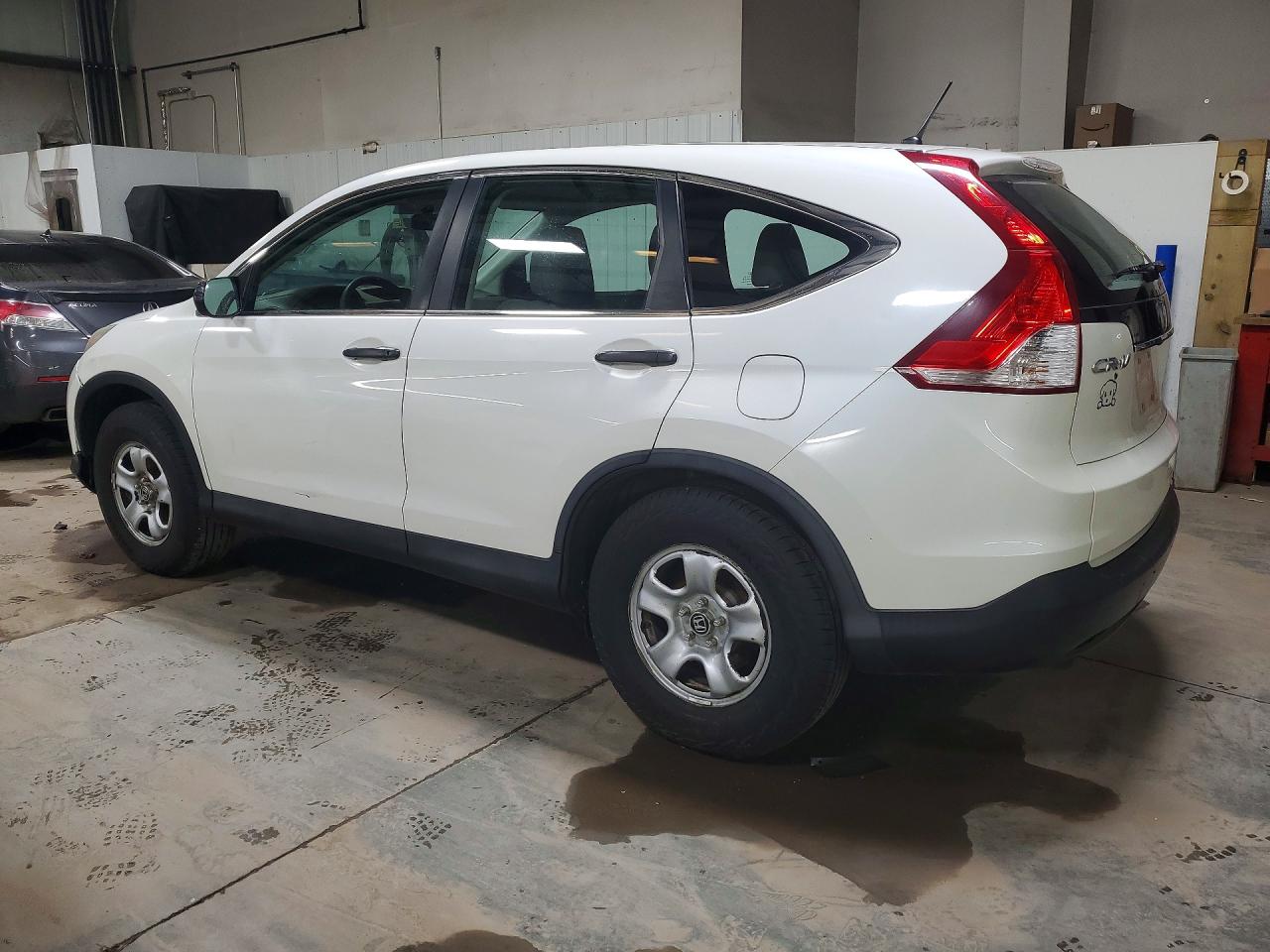 2014 HONDA CR-V LX photo 4