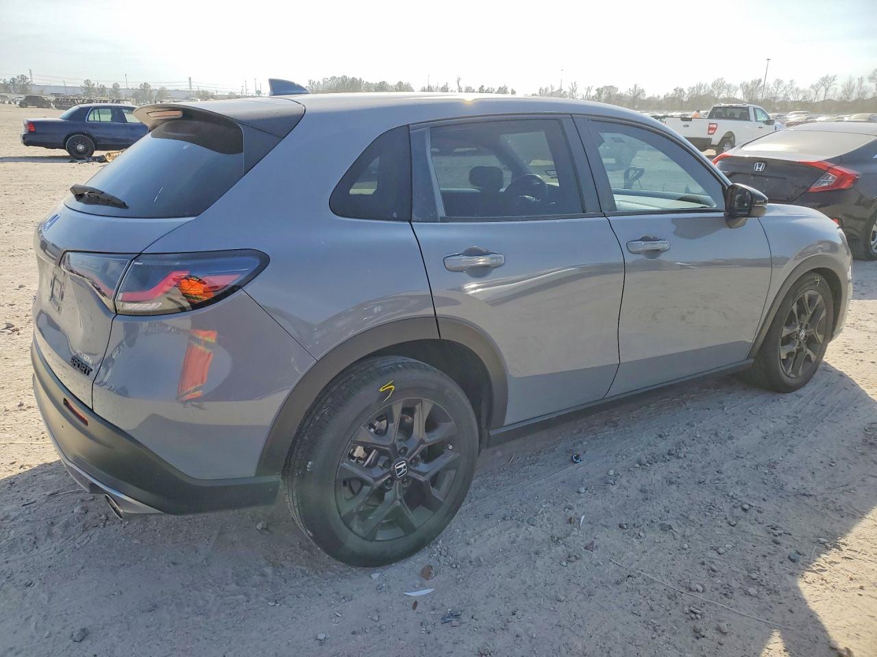 2024 HONDA HR-V SPORT photo 3