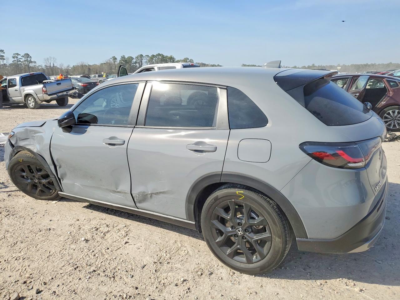 2024 HONDA HR-V SPORT photo 2