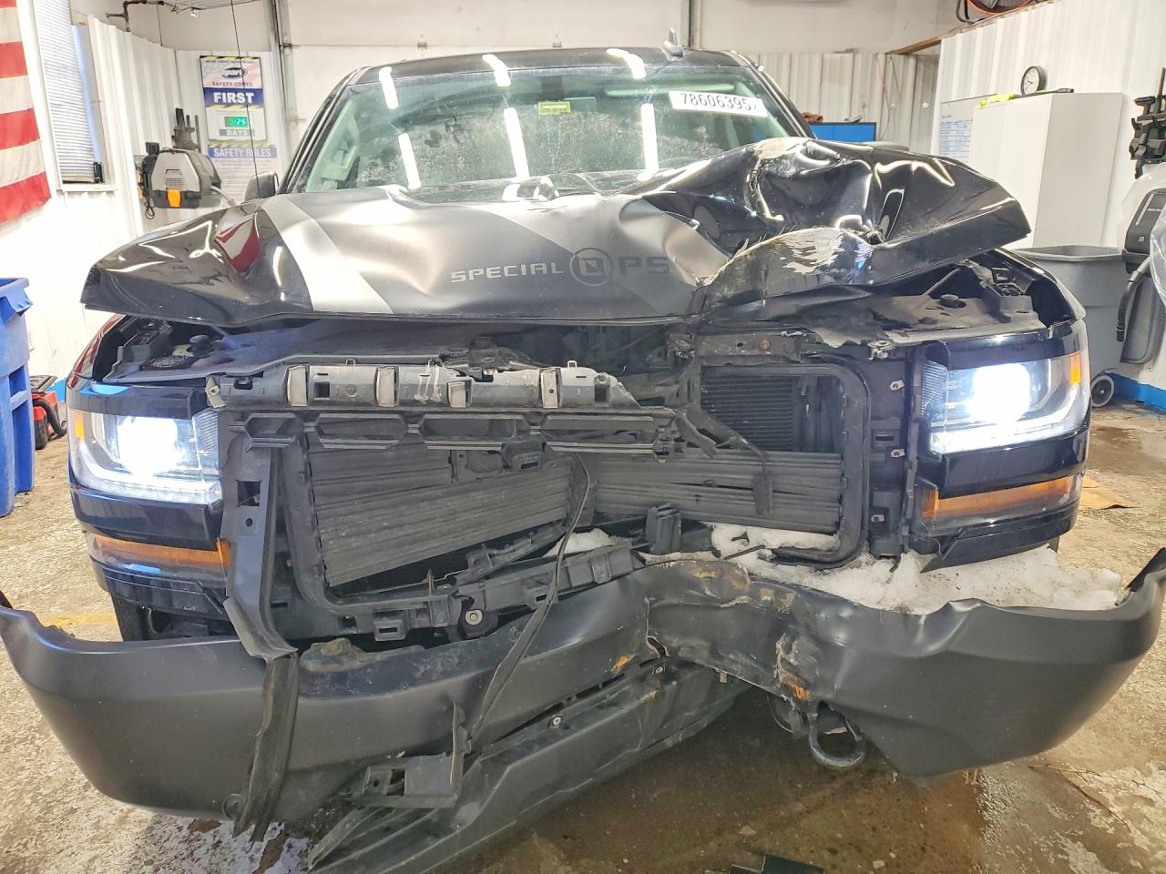 2017 CHEVROLET SILVERADO K1500 photo 9