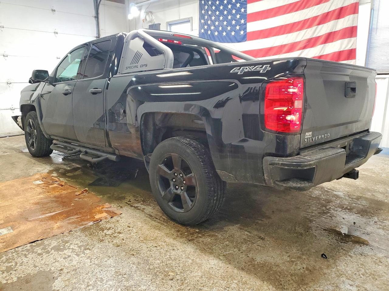 2017 CHEVROLET SILVERADO K1500 photo 3