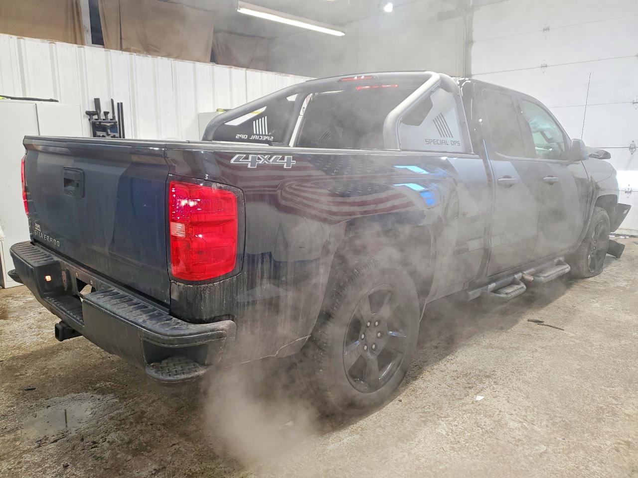 2017 CHEVROLET SILVERADO K1500 photo 5