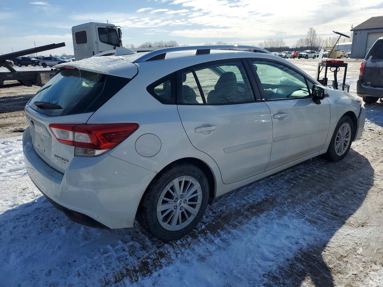 2017 SUBARU IMPREZA PREMIUM photo 5