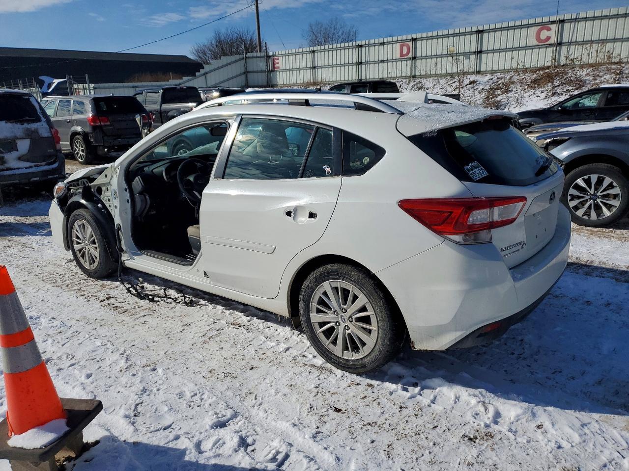 2017 SUBARU IMPREZA PREMIUM photo 3