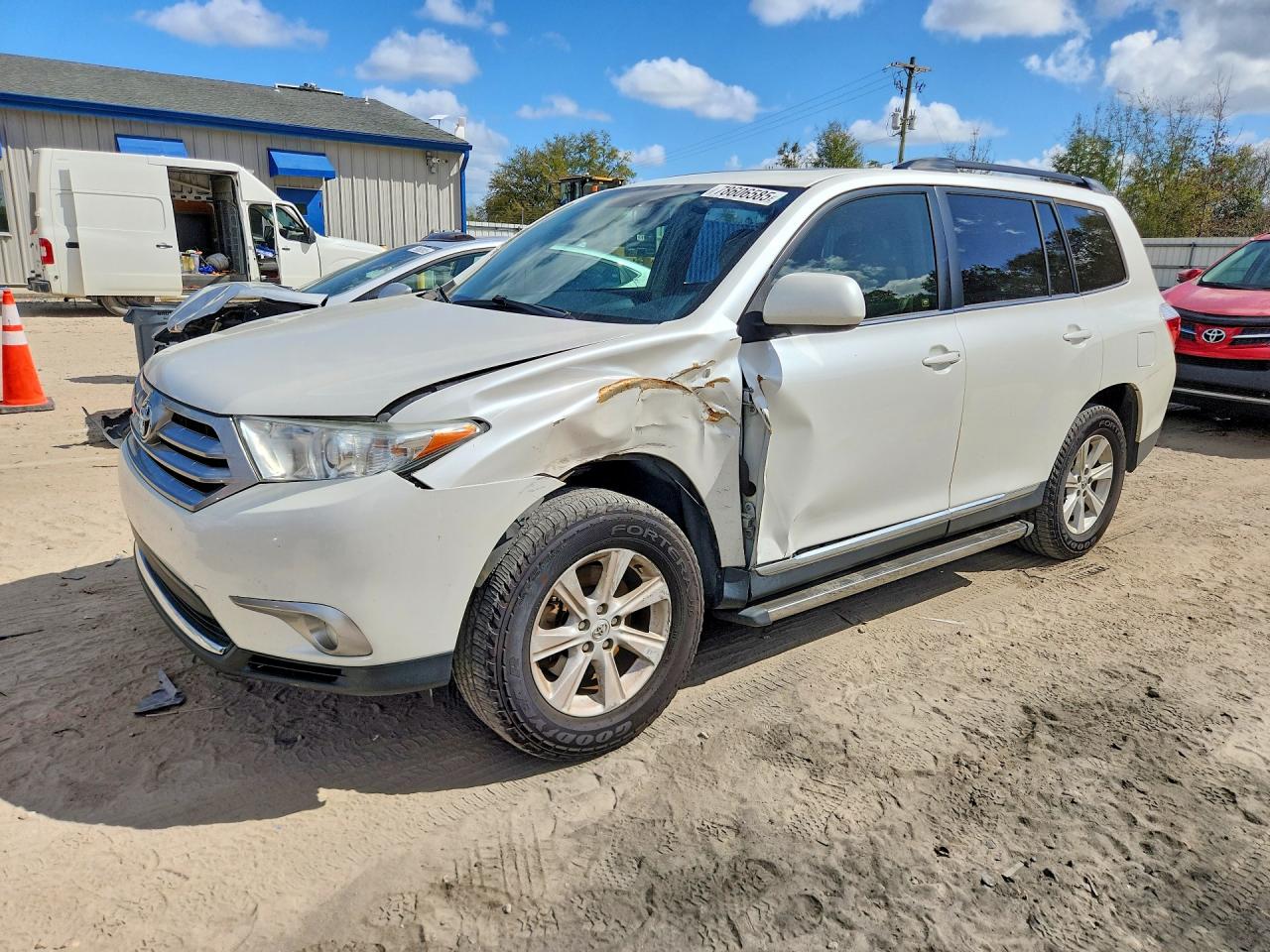 2013 TOYOTA HIGHLANDER