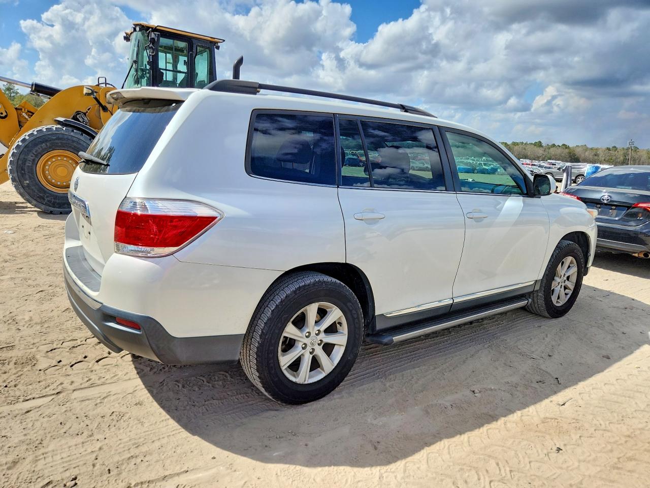 2013 TOYOTA HIGHLANDER SE photo 7