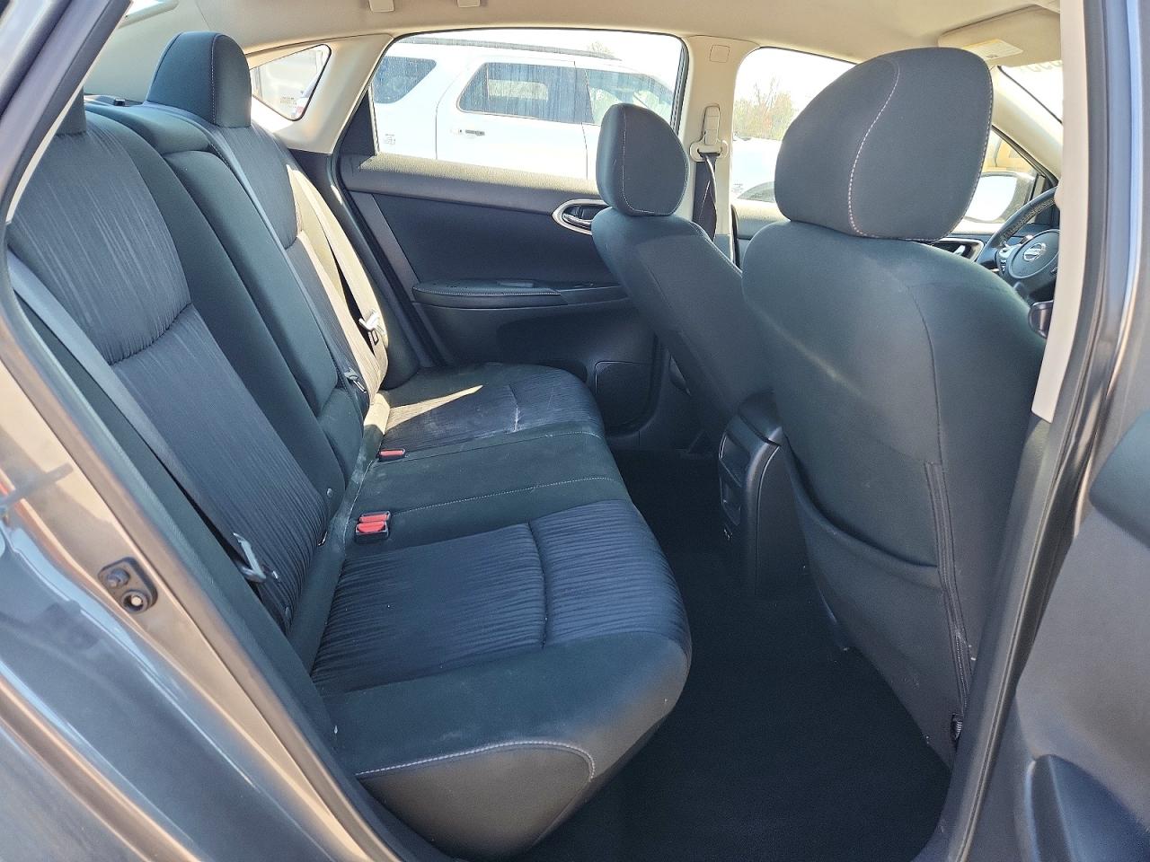 2019 NISSAN SENTRA S photo 19