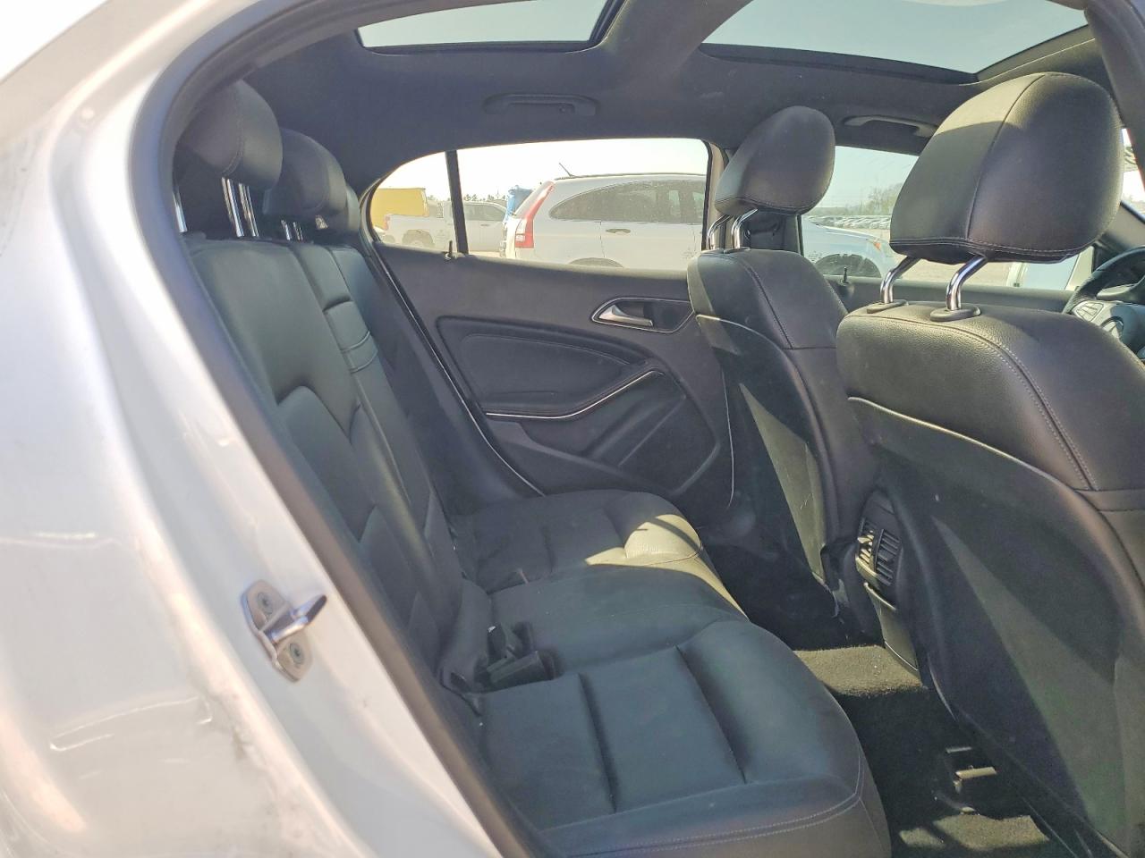 2019 MERCEDES-BENZ GLA 250 4MATIC photo 11