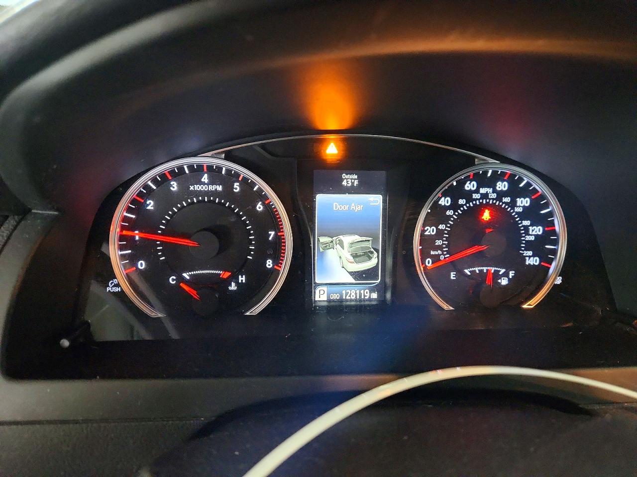 2017 TOYOTA CAMRY SE photo 9