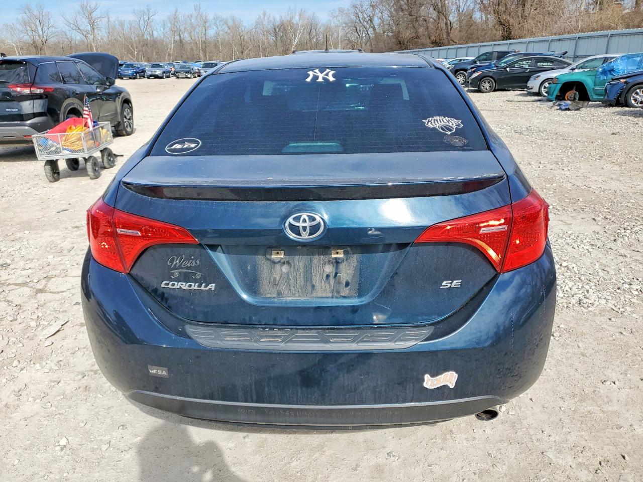 2017 TOYOTA COROLLA L photo 6