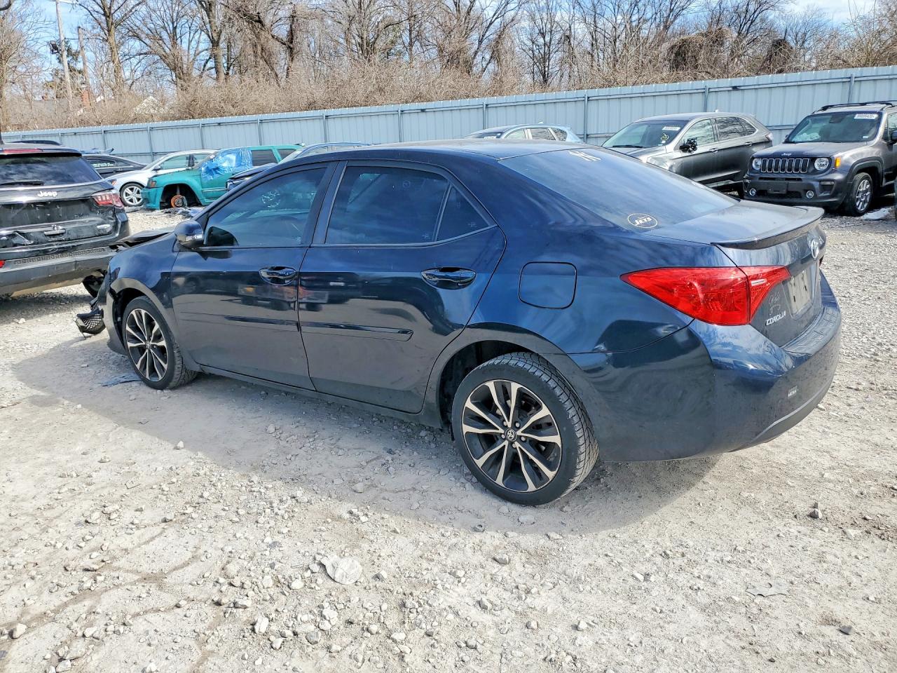 2017 TOYOTA COROLLA L photo 2