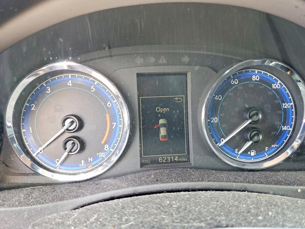 2017 TOYOTA COROLLA L photo 9