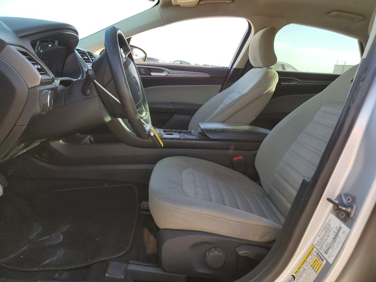 2019 FORD FUSION S photo 7