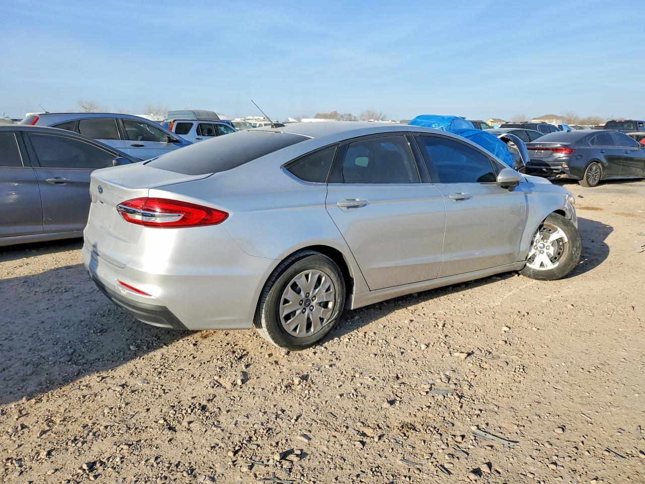2019 FORD FUSION S photo 3