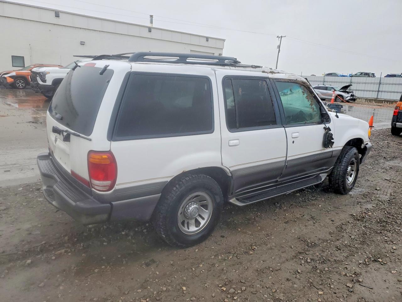 1998 MERCURY MOUNTAINEER photo 3