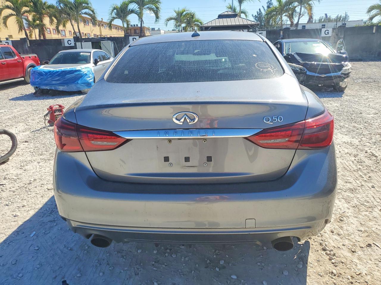 2018 INFINITI Q50 3.0T LUXE photo 6