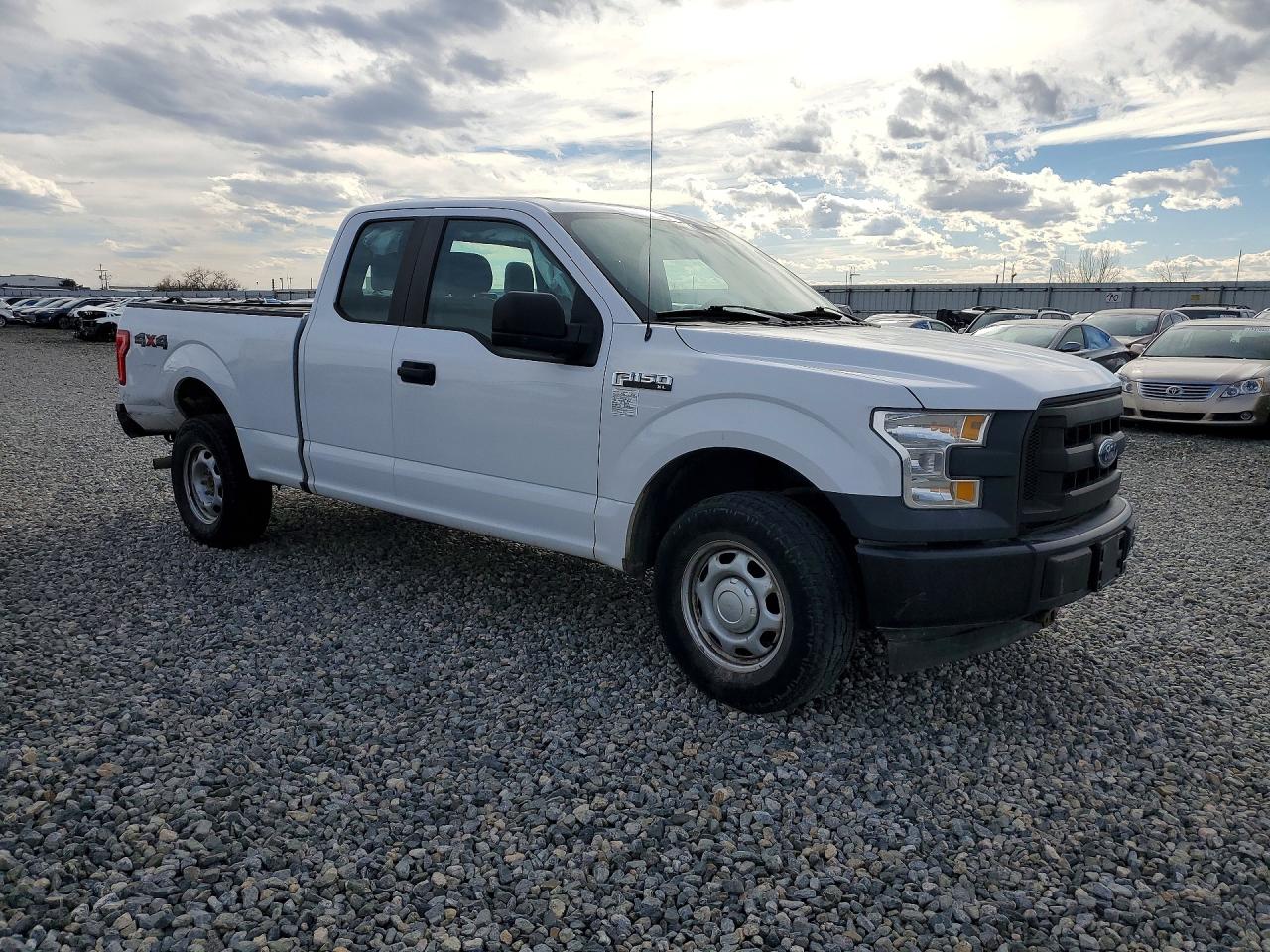2017 FORD F150 SUPER CAB photo 10
