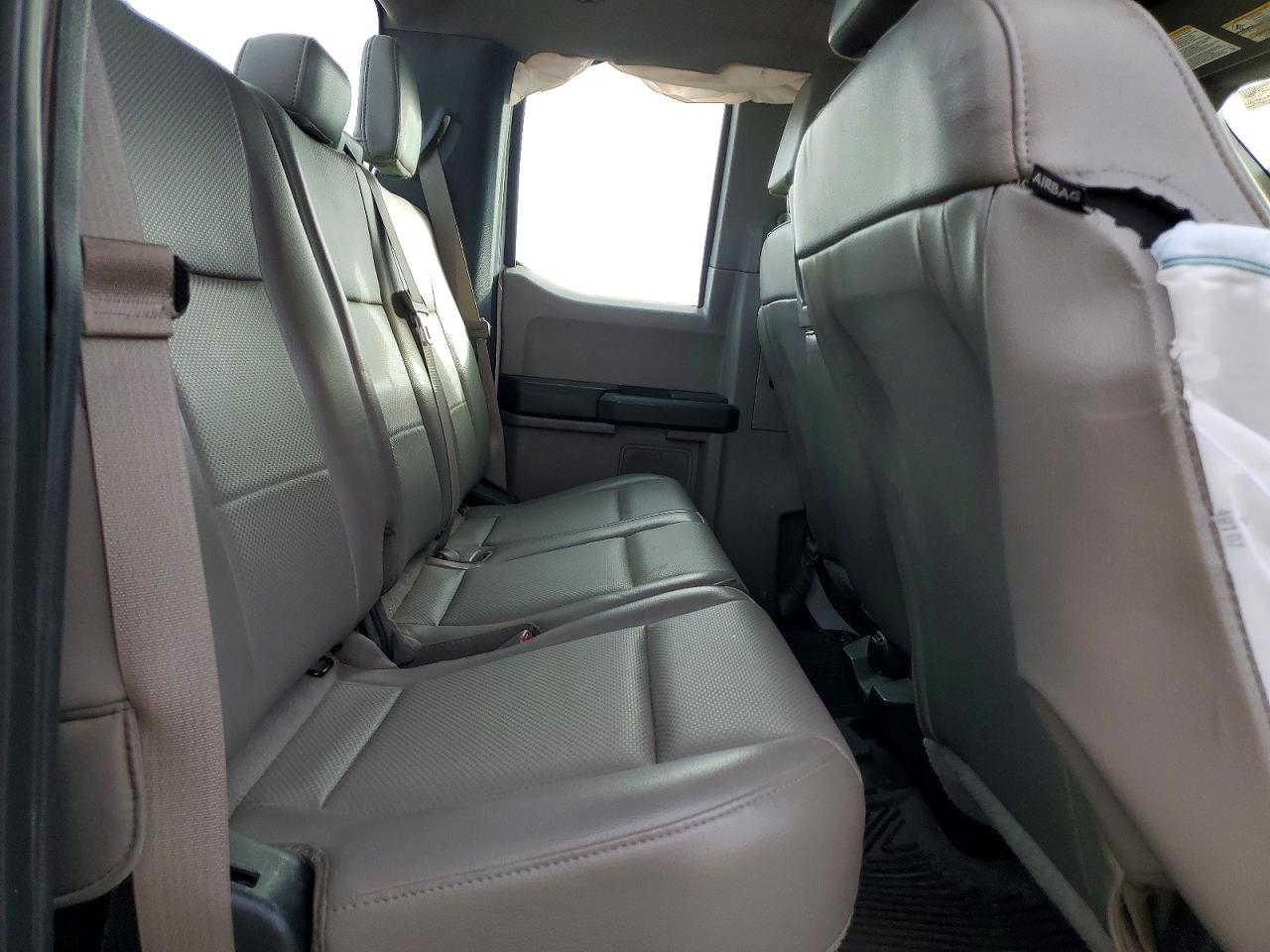 2017 FORD F150 SUPER CAB photo 28