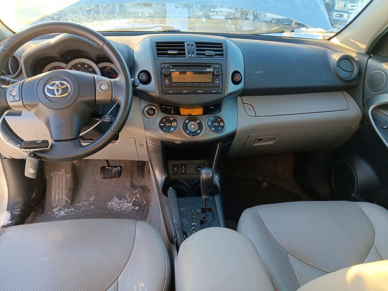 2012 TOYOTA RAV4 LIMITED photo 29