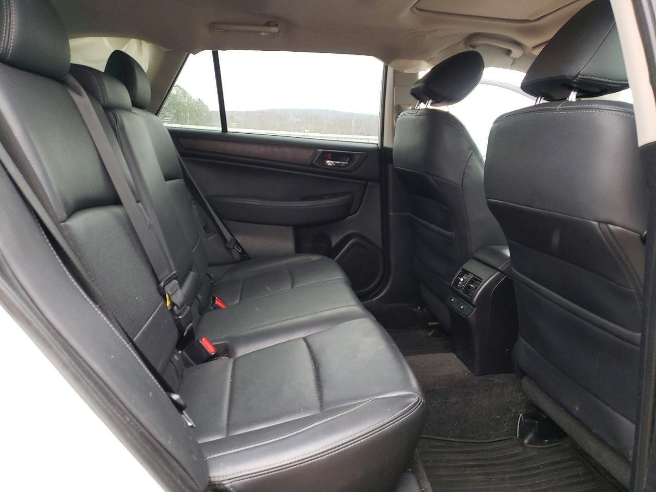 2015 SUBARU OUTBACK 2.5I LIMITED photo 31