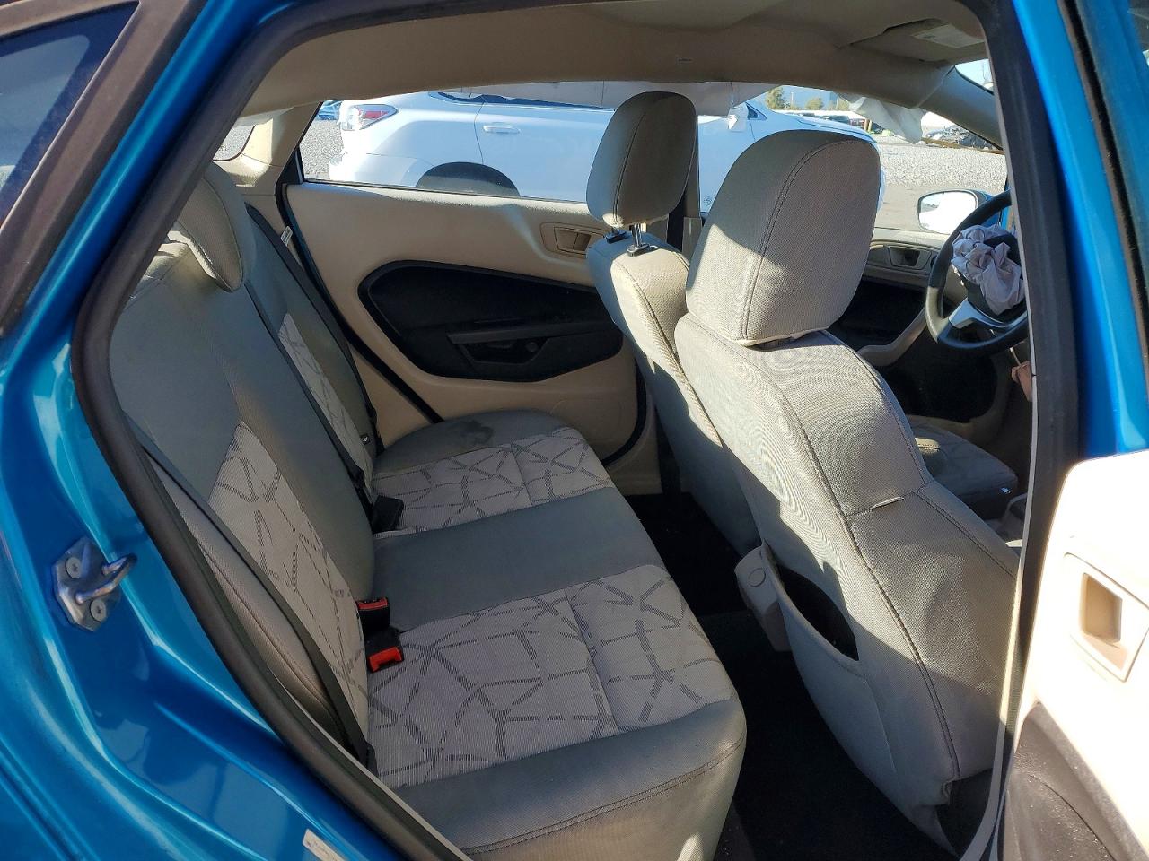 2012 FORD FIESTA SE photo 28