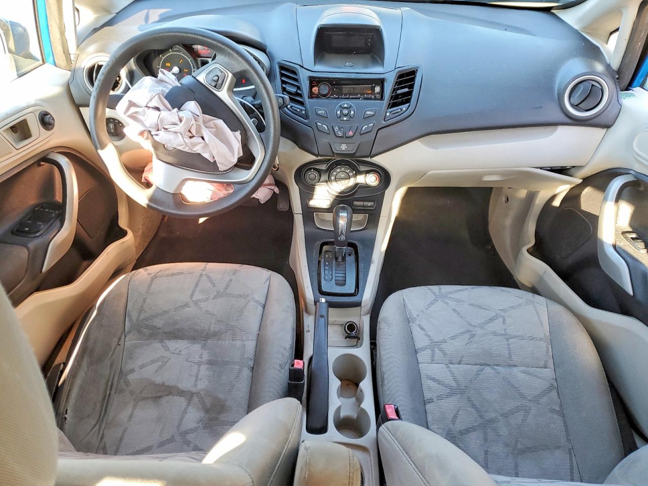2012 FORD FIESTA SE photo 22