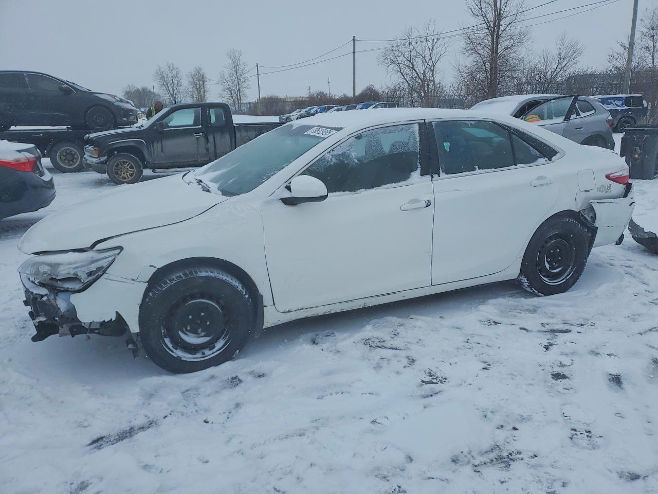 2016 TOYOTA CAMRY