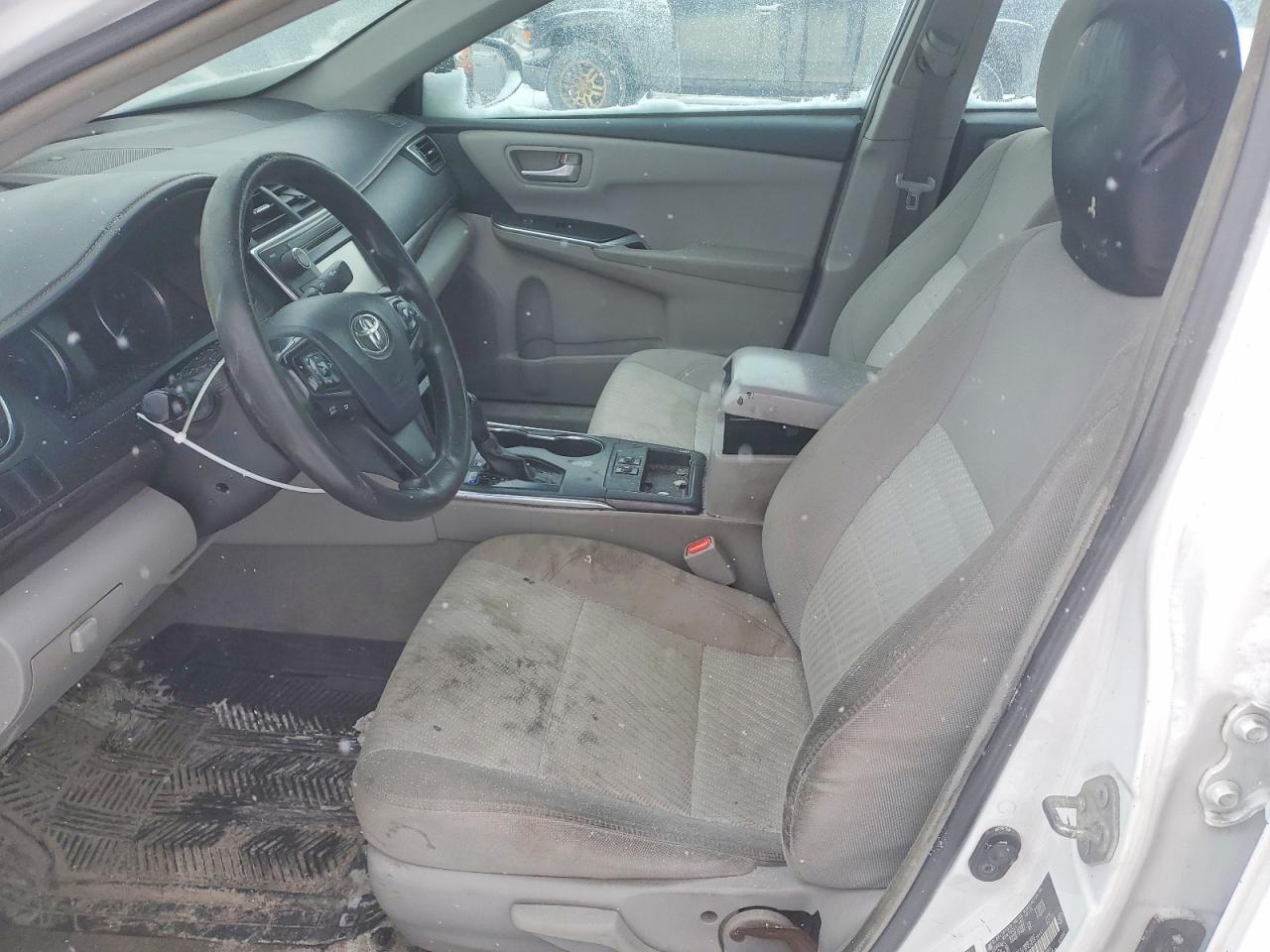 2016 TOYOTA CAMRY LE photo 7