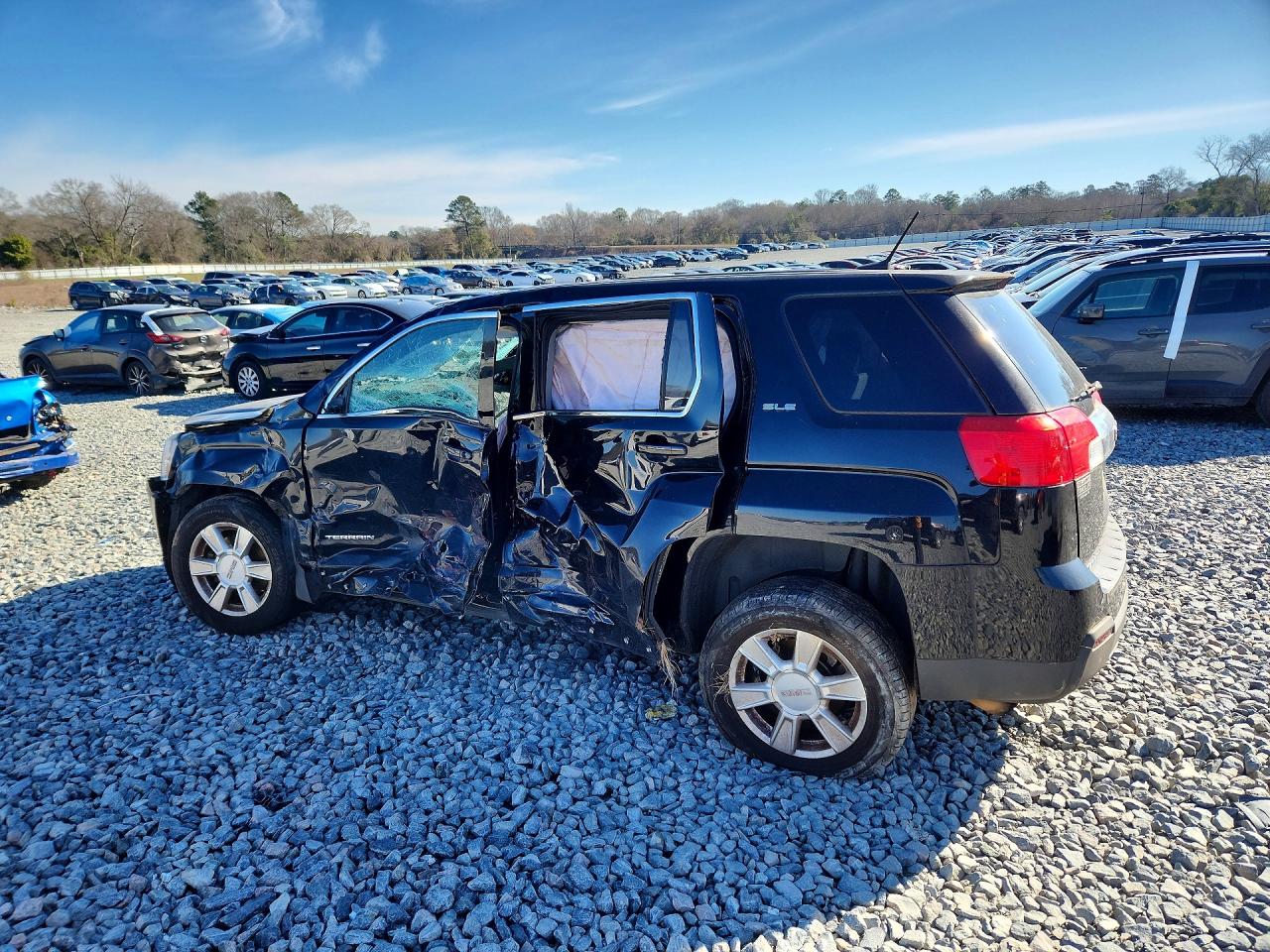 2013 GMC TERRAIN SLE photo 3