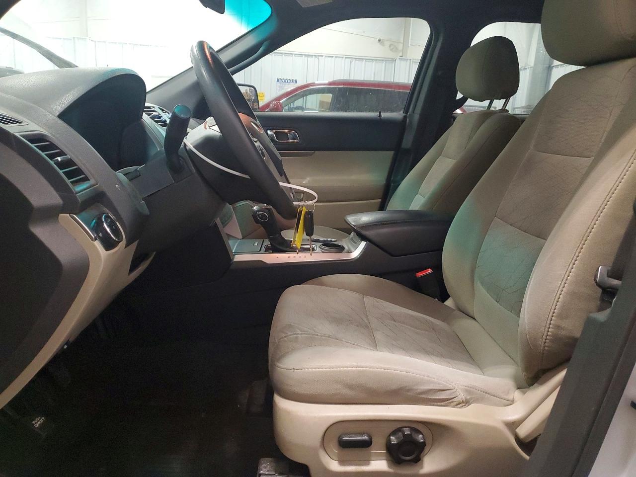 2013 FORD EXPLORER photo 19