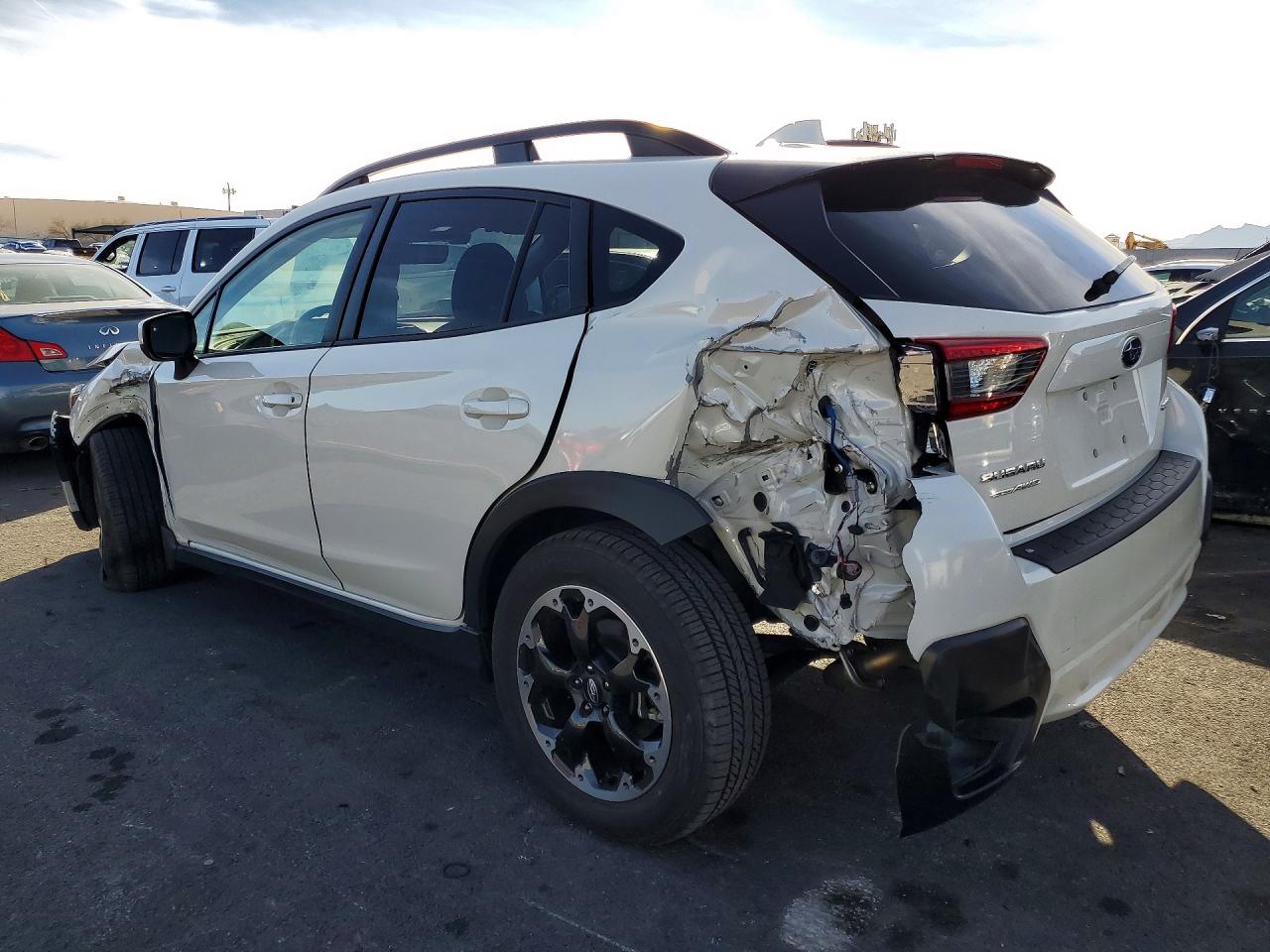 2021 SUBARU CROSSTREK PREMIUM photo 2