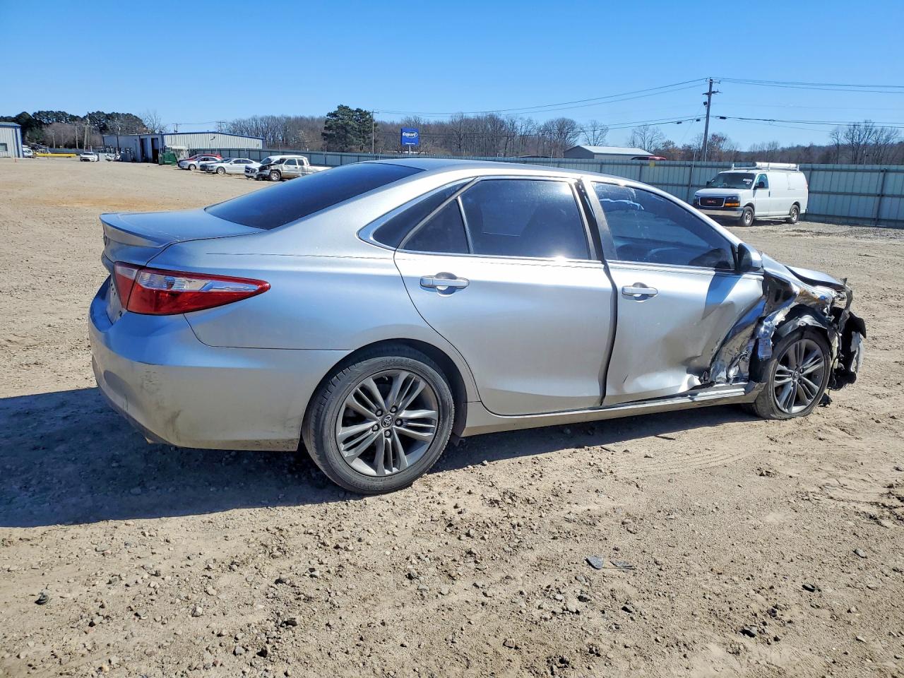 2015 TOYOTA CAMRY LE photo 7