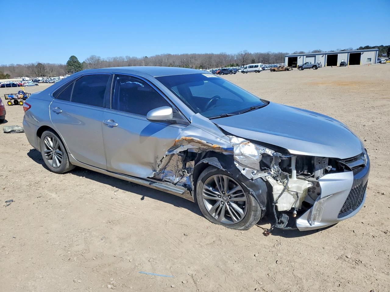 2015 TOYOTA CAMRY LE photo 10