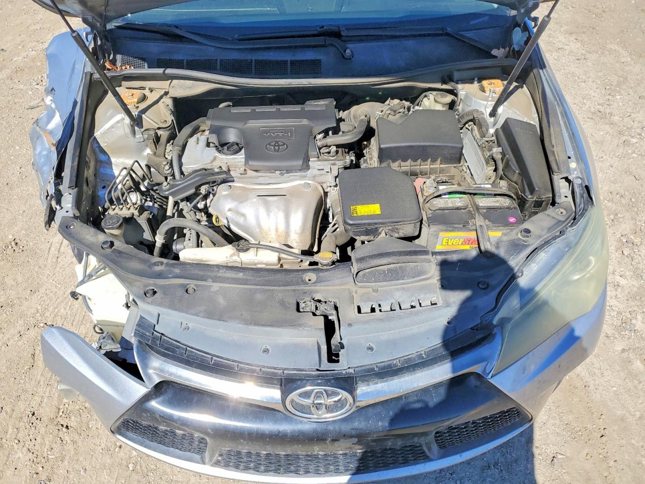 2015 TOYOTA CAMRY LE photo 31