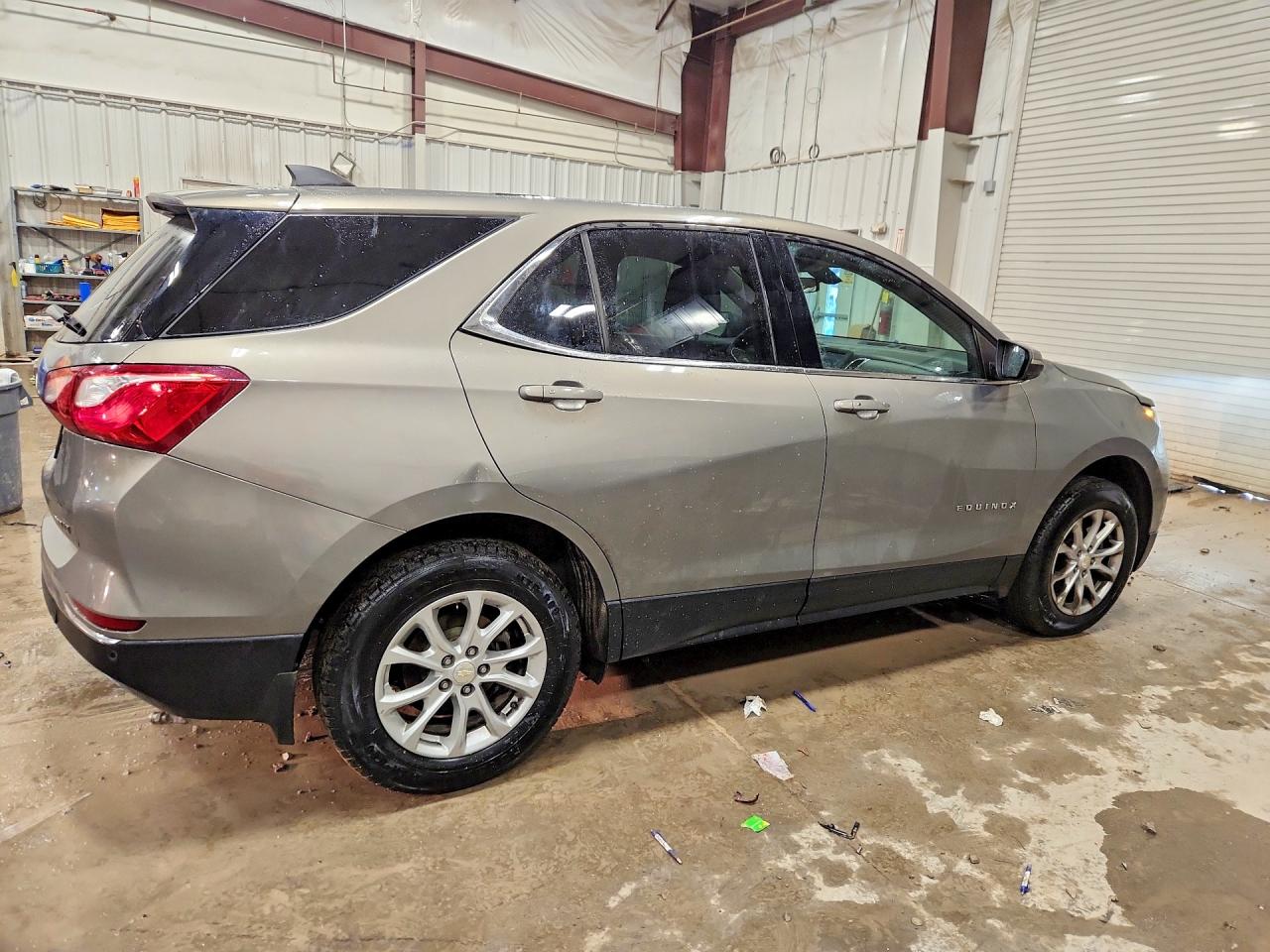 2018 CHEVROLET EQUINOX LT photo 3